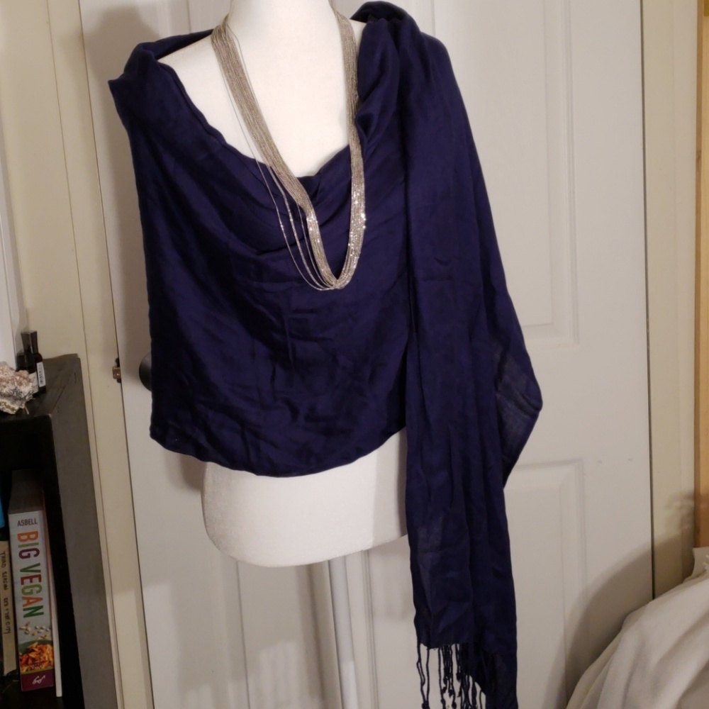 Navy Rayon scarf 20" X 70" w/o 78" w/fringe